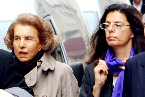 Liliane Bettencourt with her daughter, Françoise, in 2007.  