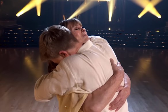  Terri and Robert Irwin share an emotional moment after one of Robert’s winning performances on Dancing with the Stars.