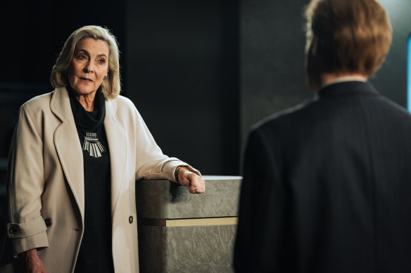 Evelyn Walters (Marg Downey) confronts Dale Jennings (Sam Reid) in The Newsreader. 