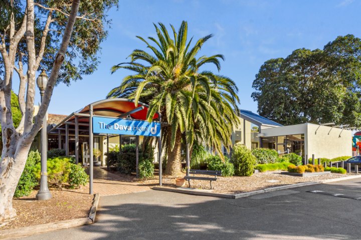 The Dava Hotel generated 18 offers to purchase.