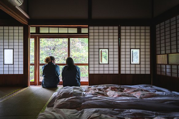 Shikibuton has been practised in Japan for more than 1300 years. Many ryokans allow tourists to experience it for the first time.