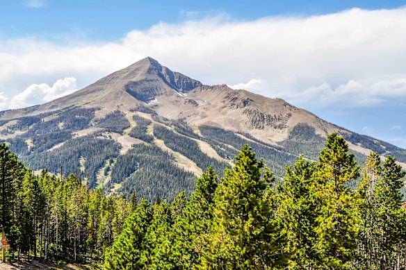 Lone Peak, all 3500 metres of it.