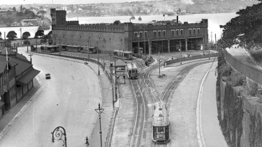 Le dépôt de tramway de Bennelong Point, le site de l'Opéra de Sydney.