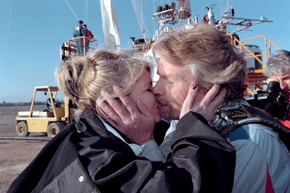 Richard Branson kisses his wife Joan goodbye as he sets off from Morocco in his bid to circumnavigate the globe by balloon in 1998.