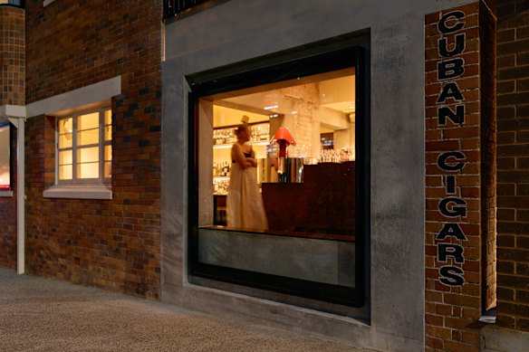 Marlowe occupies the heritage-listed Merivale apartment building on Melbourne Street.