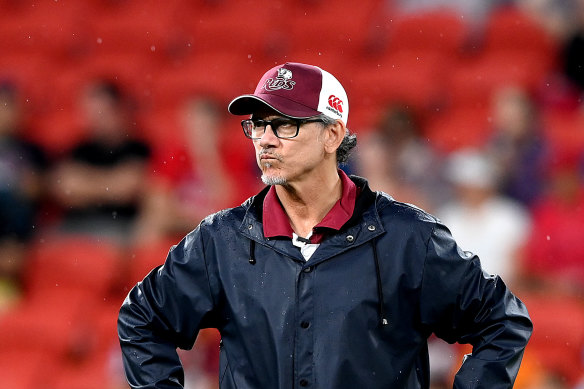 Reds coach Les Kiss has been touted as a natural successor to Joe Schmidt at the Wallabies.