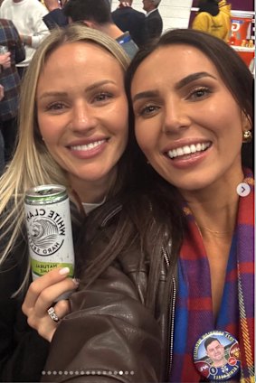 Jules Neale (left) and her estranged friend Tess Crosley on grand final day 2025. 