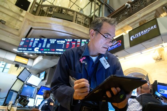  A surge by Apple has boosted Wall Street on Wednesday.