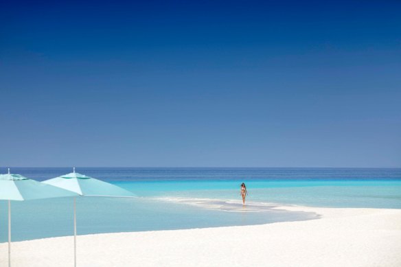 The main beach at Four Seasons Landaa Giraavaru.
 
