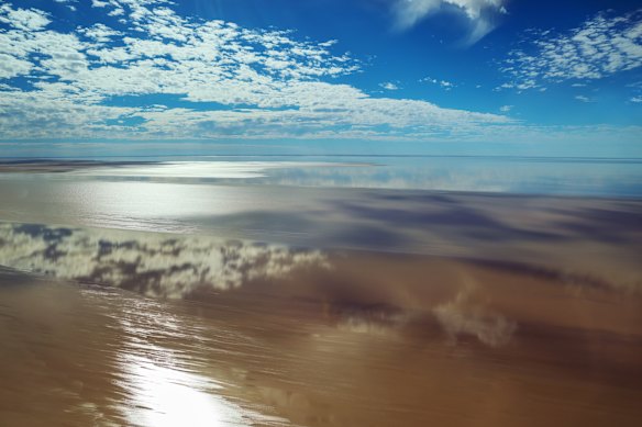 Kati Thanda-Lake Eyre.
