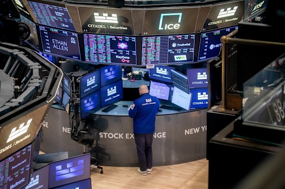 A trader works on the floor of the New York Stock Exchange (NYSE) in New York, US, on Wednesday, April 9, 2025. US stocks flickered between gains and losses as investors tried to navigate the market amid recession fears and a flurry of trade-related headlines, while some weighed buying the dip following steep declines in companies’ valuations. Photographer: Michael Nagle/Bloomberg