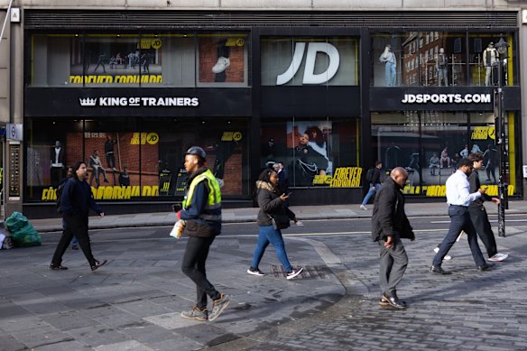 Police data shows about 106,000 phones were reported stolen in London from March 2024 to February 2025.