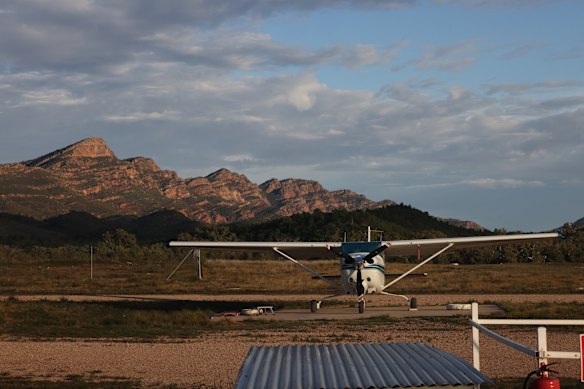 Scenic flights give a bird’s-eye view of Lake Eyre.