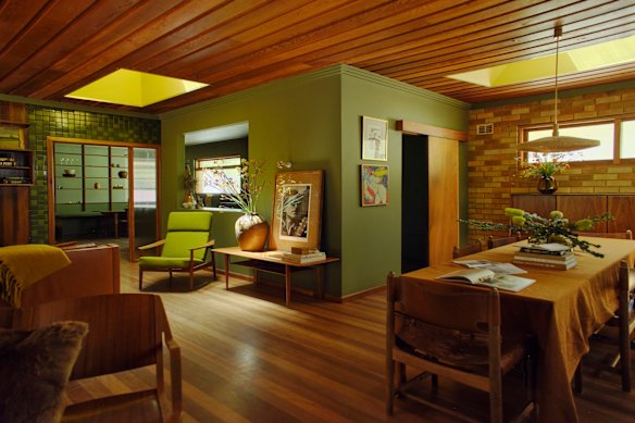 Living in the house, as she first found it, allowed Perini to “let the house speak” before she began making changes. 