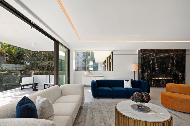 The One Point Piper apartment purchased by Chris Lucas for $11.7 million.