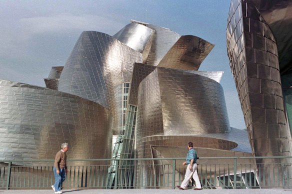 Gehry’s piece de resistance, the Guggenheim Museum in Bilbao.
