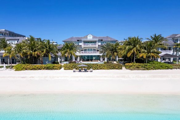 There’s room for guests and staff.