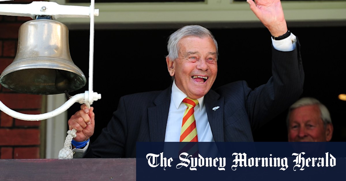 Cricket world mourns the loss of legendary umpire