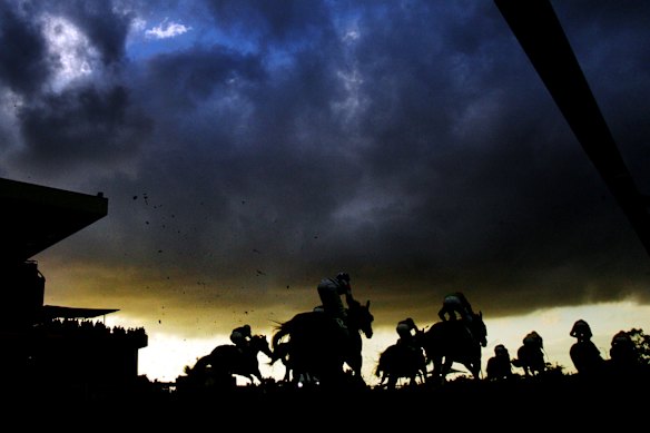 Racing returns to Nowra on Sunday.
