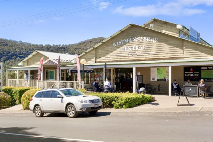 This grocery story at Wisemans Ferry on the Hawkesbury River sold for $2.39m on a 6.7 per cent yield