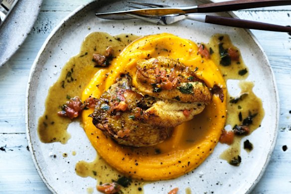 Sauteed chicken with pumpkin puree.