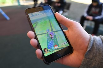 Pokemon Go a superposé des créatures virtuelles sur le monde réel.