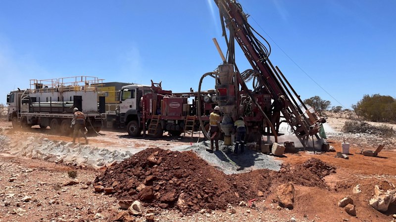 Augustus raises .5M for WA gold drilling