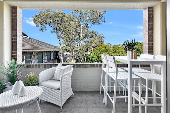 A first home buyer moving from London won the keys to the Petersham property.
