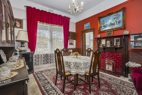 The Yarraville home, last purchased in 1974, is still in its original condition and in prime location. 