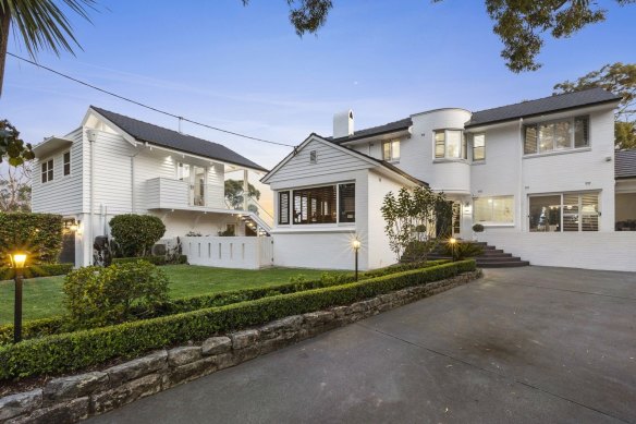 The Clontarf home of Liberty Furniture boss Blaine Callard has sold for $9.75 million.