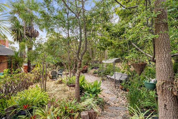 An investor bought the large Ringwood North property for $100,000 above reserve at Saturday’s auction. 