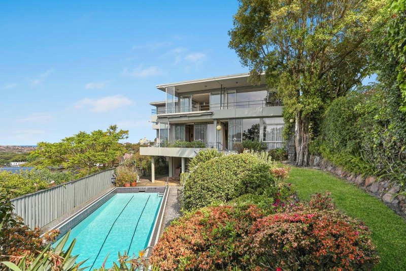 James Carnegie has paid $11.07 million for a 1960s-built house in Bellevue Hill.