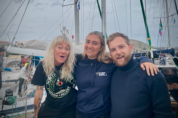 Juliet Lamont is pictured here with daughter Isla Lamont and Zack Schofield. They are now in Ketziot Prison.