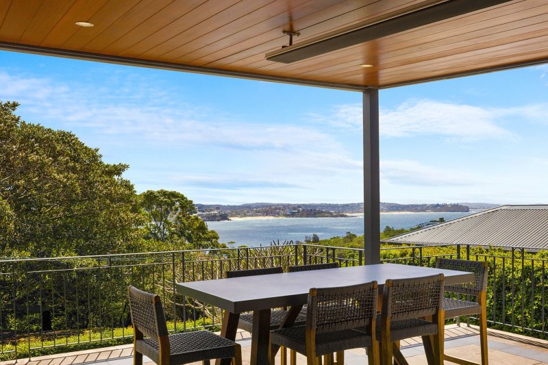 The Maas have quietly offloaded one of their Bower St holdings. It had a price guide of $15 million.