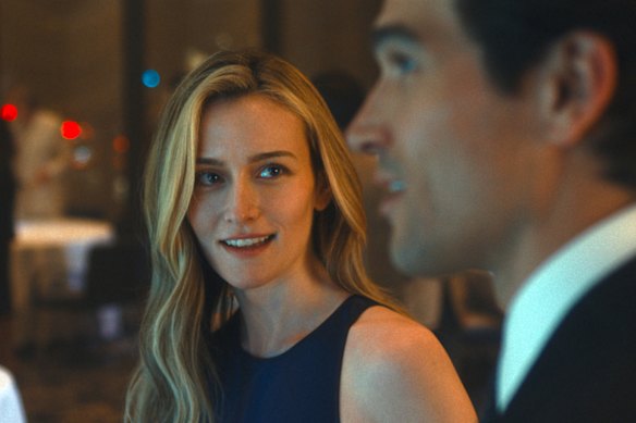 Sarah Pidgeon as Carolyn Bessette and Paul Anthony Kennedy as John F. Kennedy Jr.