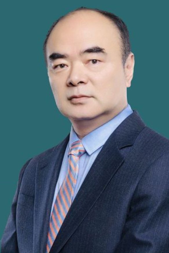 Chinese billionaire Cao Renxian is the CEO of battery company Sungrow. 
