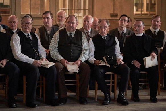 Roger Allam (left foreground), Mark Addy, and Alun Armstrong in <i>The Choral</i>.