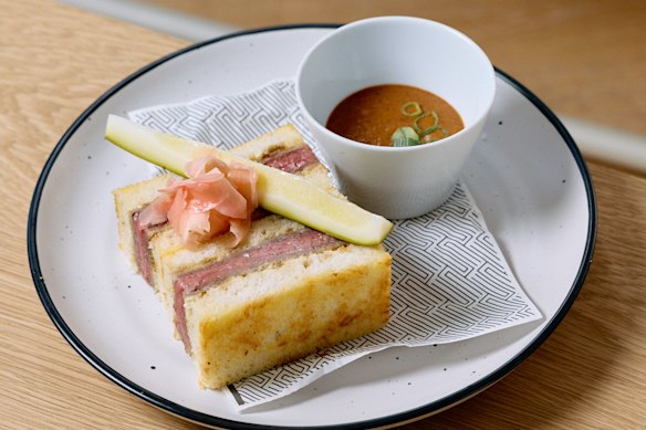 Supernova specialised in sandos – some of them fancy like this black Angus beef number.