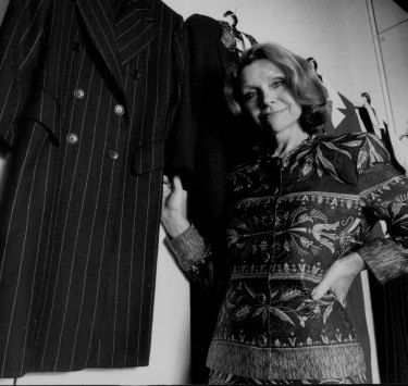 Carla Zampatti in her city store in 1992.