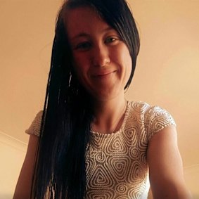 Amy-Lee Kristen Botefuhr stabbed an AFP officer in the face with a pen.