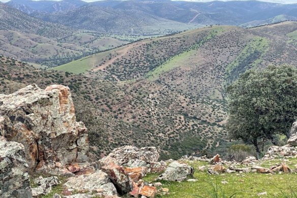 Maiden drilling is now underway at Osmond Resources’ Orion rutile project in Spain.