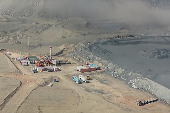 TMK Energy’s Gurvantes XXXV coal seam gas project adjacent to coal mining operations in Mongolia.