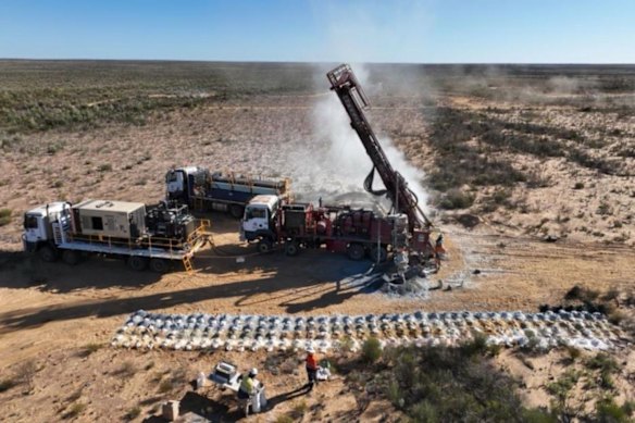 Nimy Resources’ drilling rig on Block 3 at the company’s Mons project north of Southern Cross in Western Australia. 