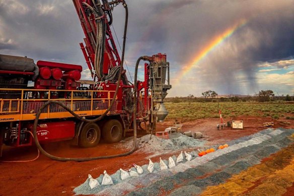 

Terra Metals’ reverse circulation drill rig operating at the company’s Southwest prospect in its Dante Project in WA’s West Musgrave region.
