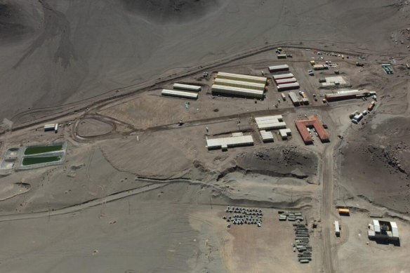 Rio2 Limited has completed the site camp at its Chilean Fenix gold project as it prepares to complete construction of its 4.8-million-ounce heap-leach mine.