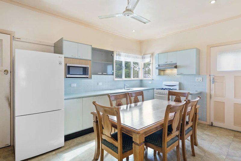 65 Jamieson Street, Bulimba, which sold for more than $3 million at auction on November 29. 2025.