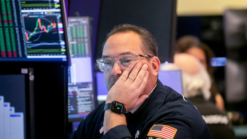 Wall Street seesaws, oil mixed, ASX set to steady