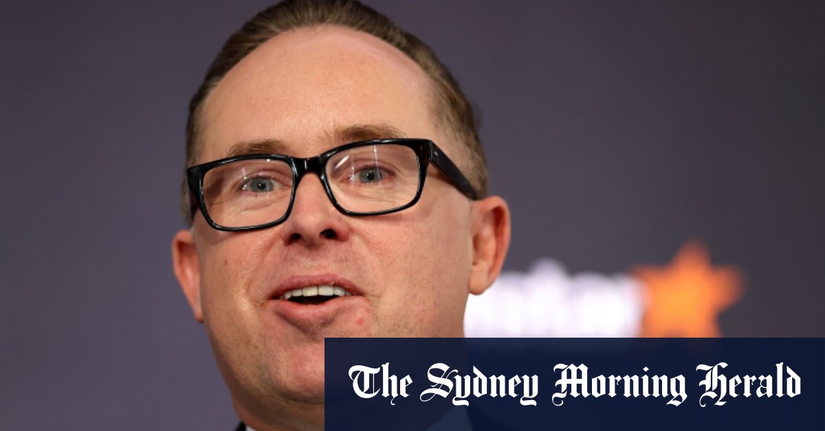 Qantas’ multimillion dollar bonuses hit turbulence ahead of AGM