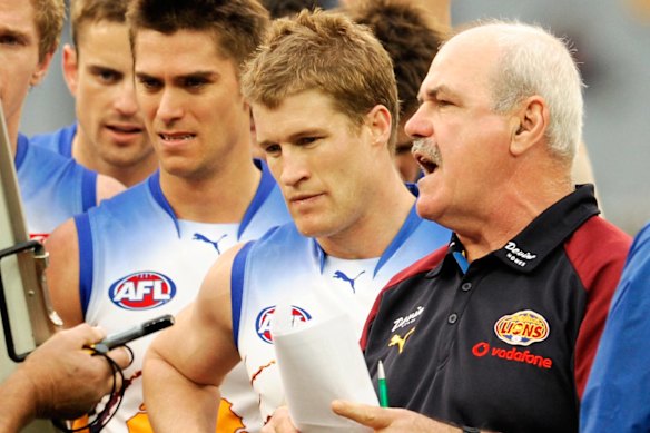 Leigh Matthews coaching the Lions in 2008.