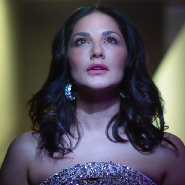Sunny Leone Cute Xxx - Meet Sunny Leone, the former adult movie star now making her name in  Bollywood
